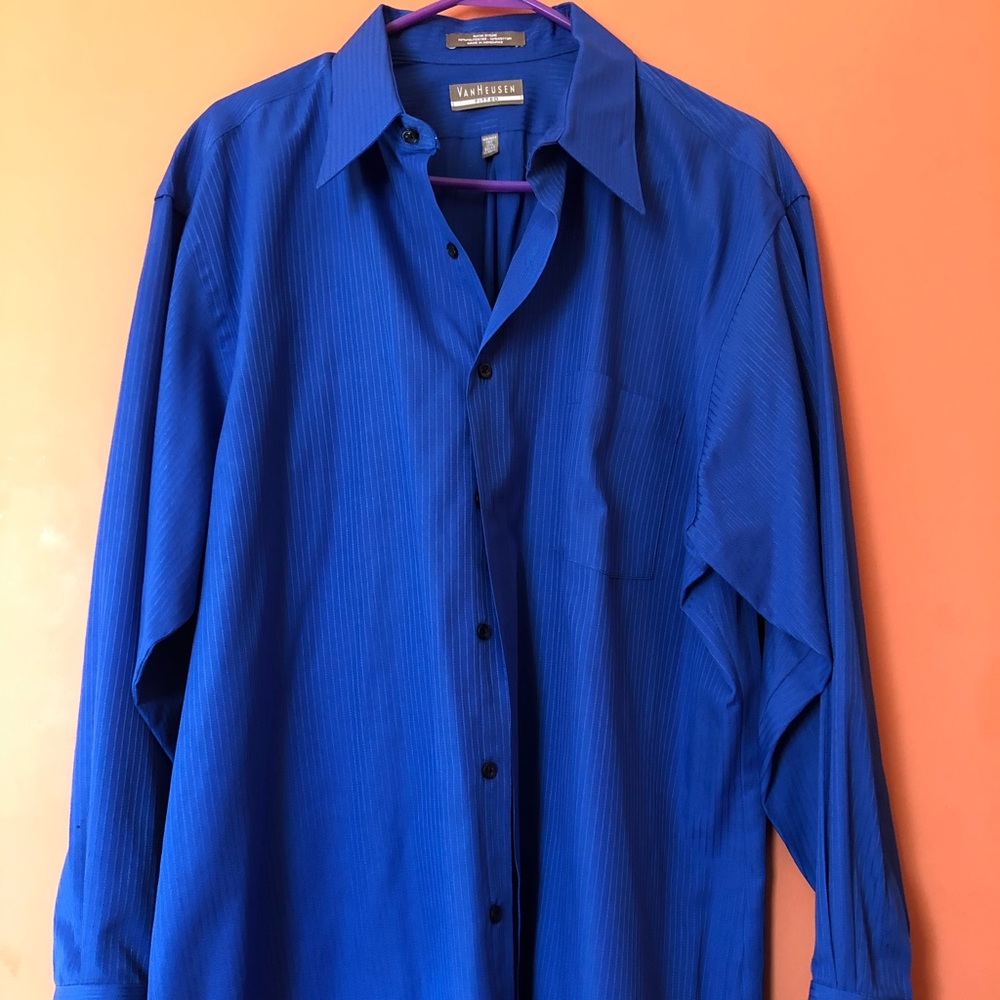 Van Heusen Blue button down shirt SizeXL